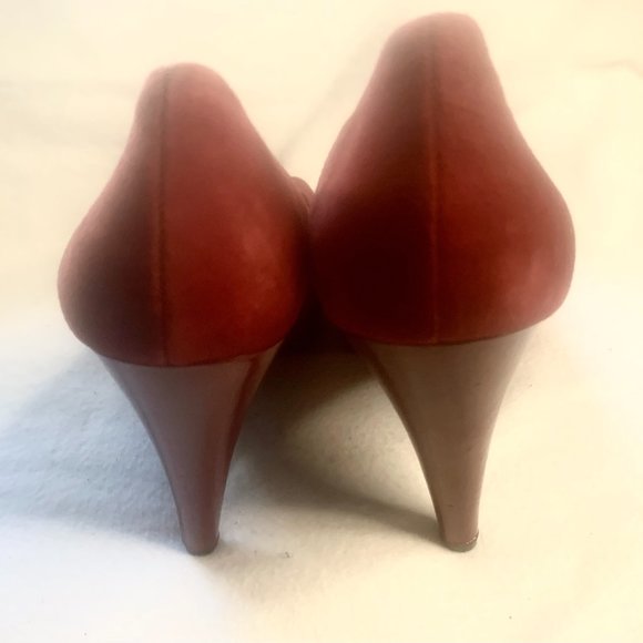 Style & Co (Macys) ‘Brick Red’ Suede Pumps w/ Peep-Toe Size 8.5 - Picture 7 of 10